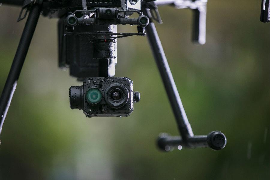 雙有效載荷無人機(jī)萬向架